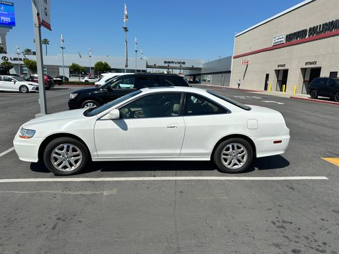Used 2001 Honda Accord EX image 8