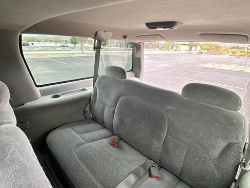 Used 1997 Chevrolet Suburban 4WD w/ Preferred Equipment Group 2 image 12