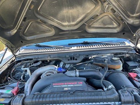 Used 2005 Ford F250 XLT image 15