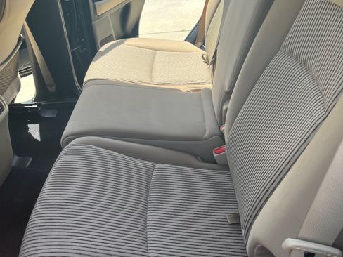 Used 2010 Toyota 4Runner SR5 RWD image 9