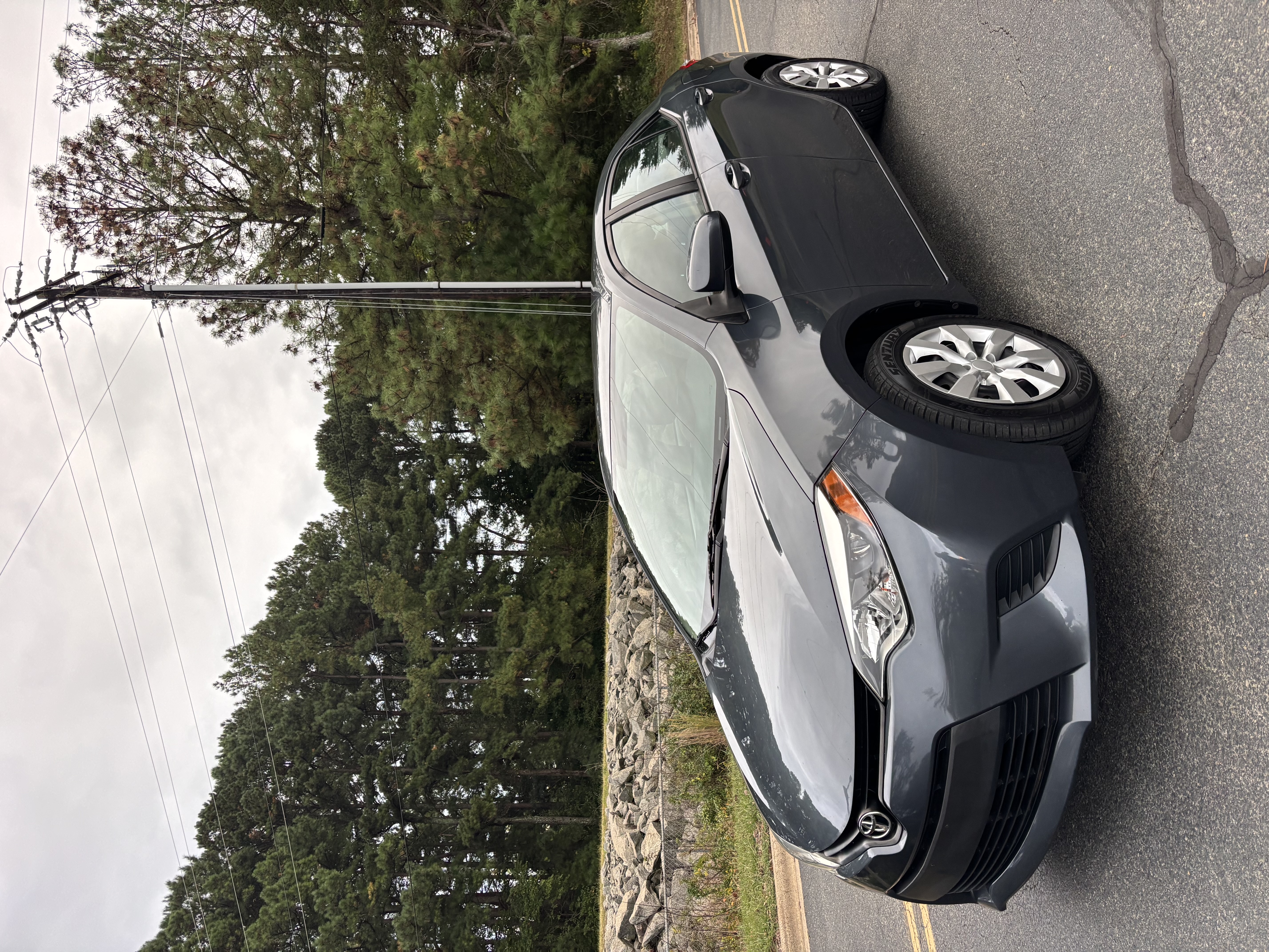 Used 2014 Toyota Corolla LE FWD image 4