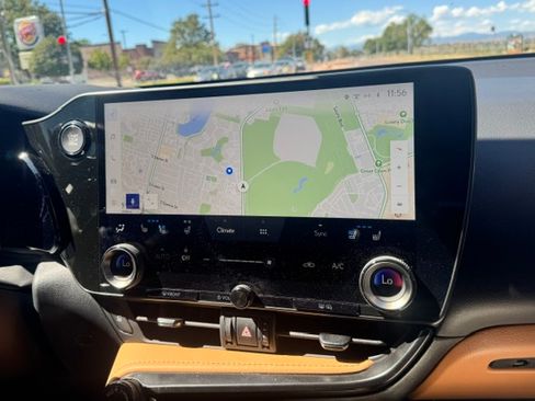Used 2025 Lexus NX 350 AWD w/ Luxury Package image 5