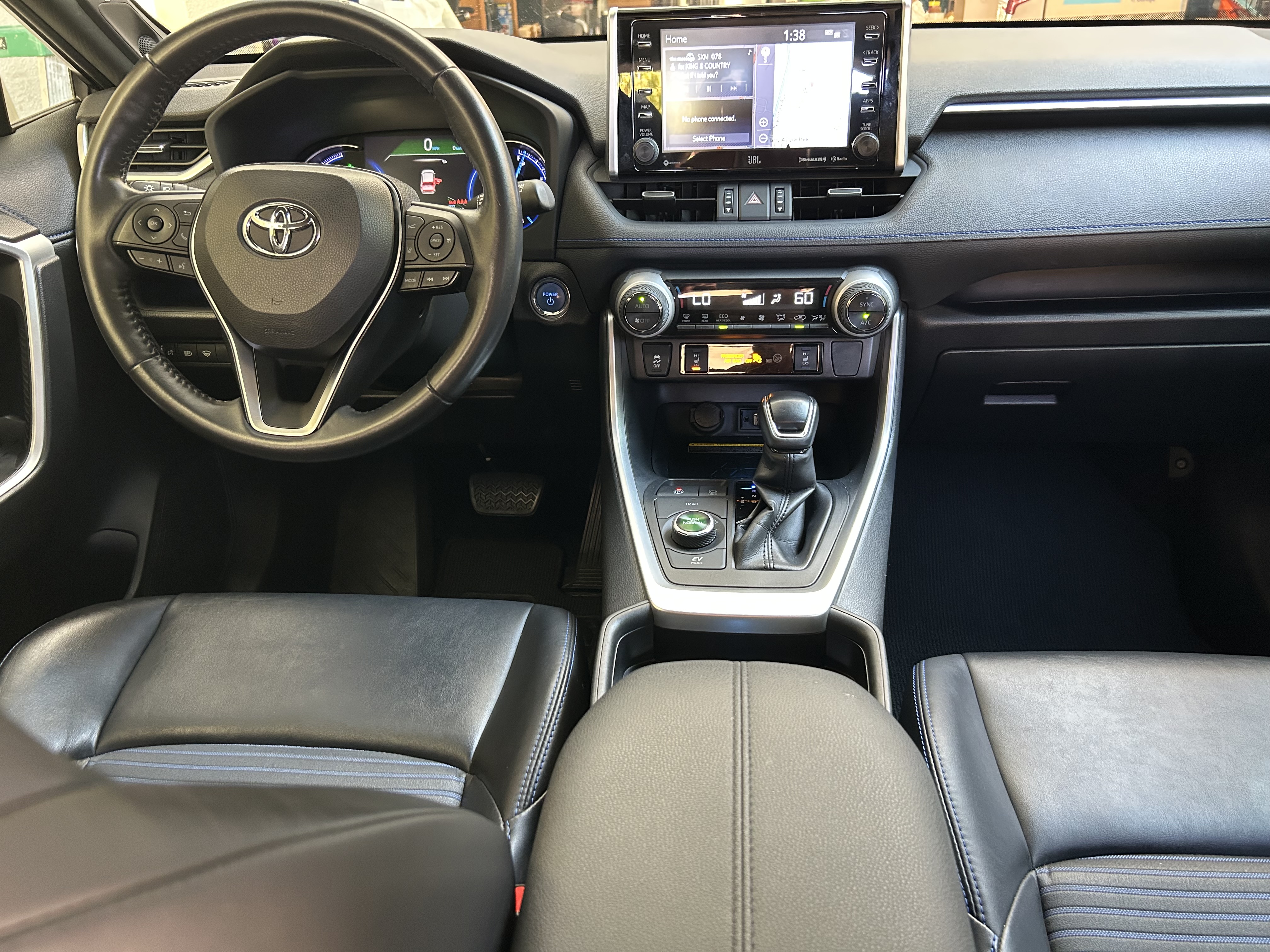 Used 2019 Toyota RAV4 XSE AWD/4WD image 6