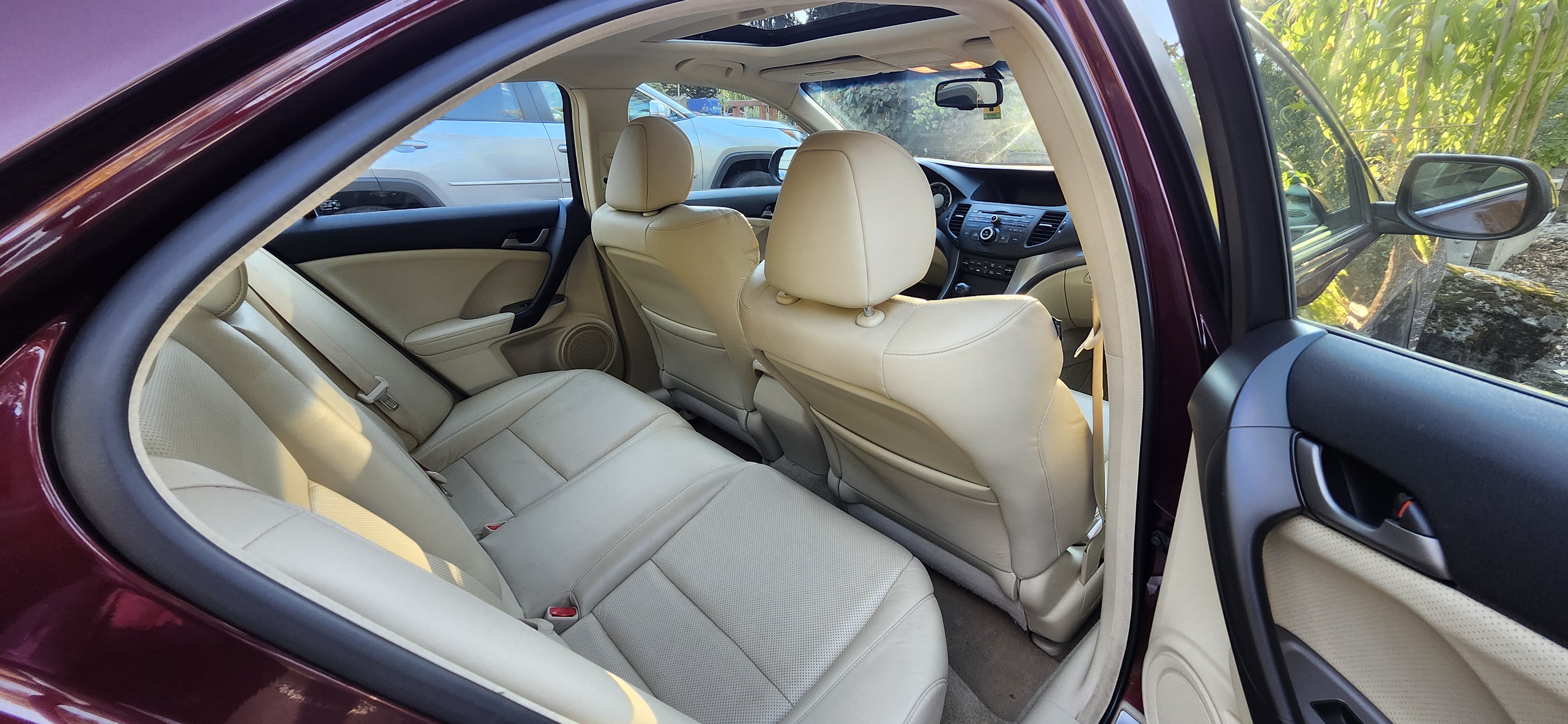 Used 2010 Acura TSX Sedan FWD image 1