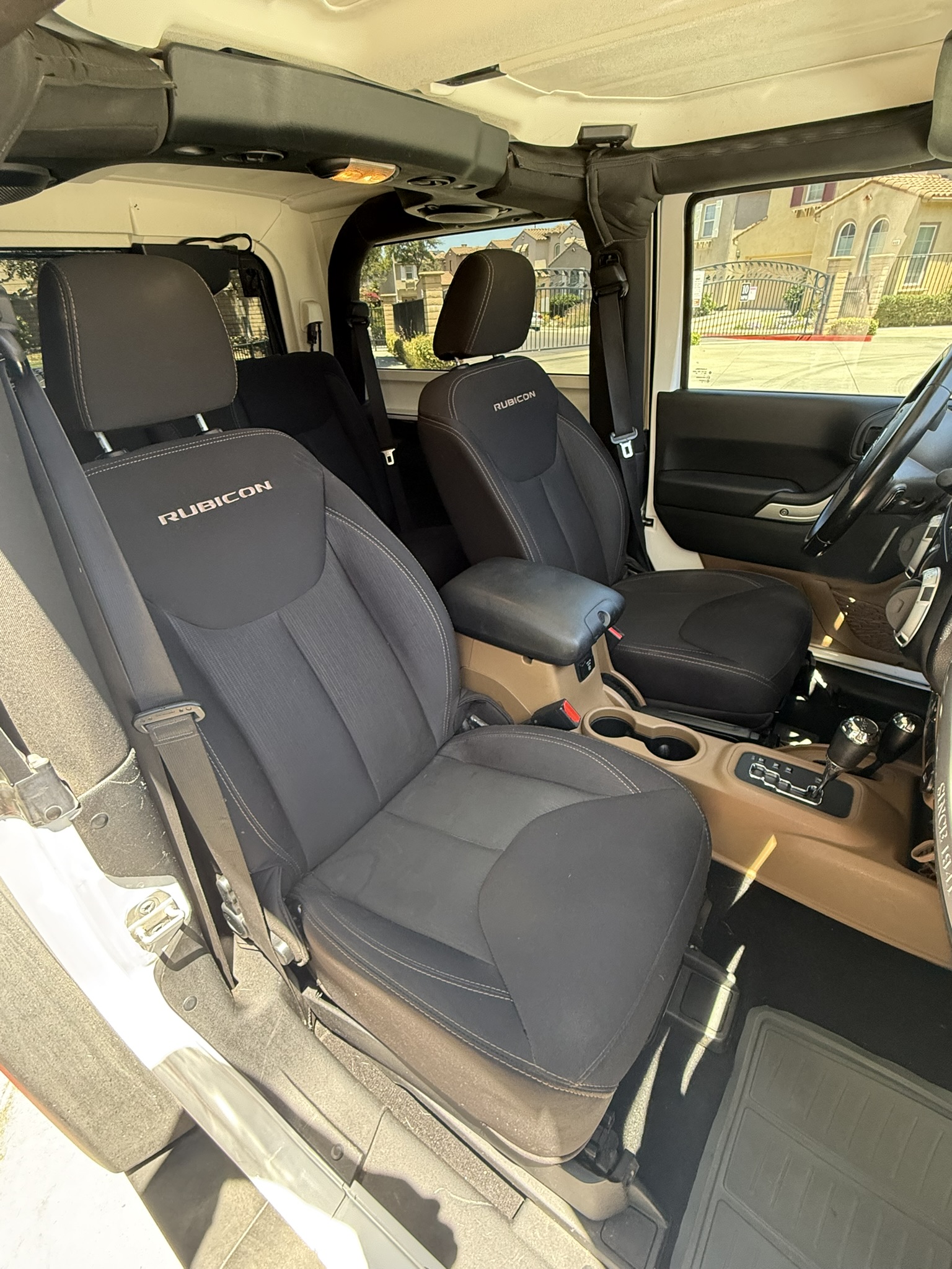 Used 2014 Jeep Wrangler Rubicon AWD/4WD image 11