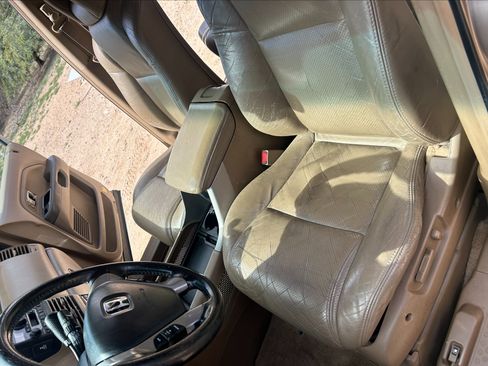 Used 2004 Honda Pilot EX image 15