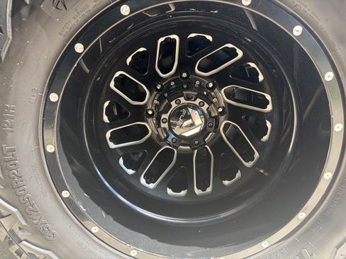 Used 2018 GMC Sierra 3500 Denali w/ Duramax Plus Package AWD/4WD image 13