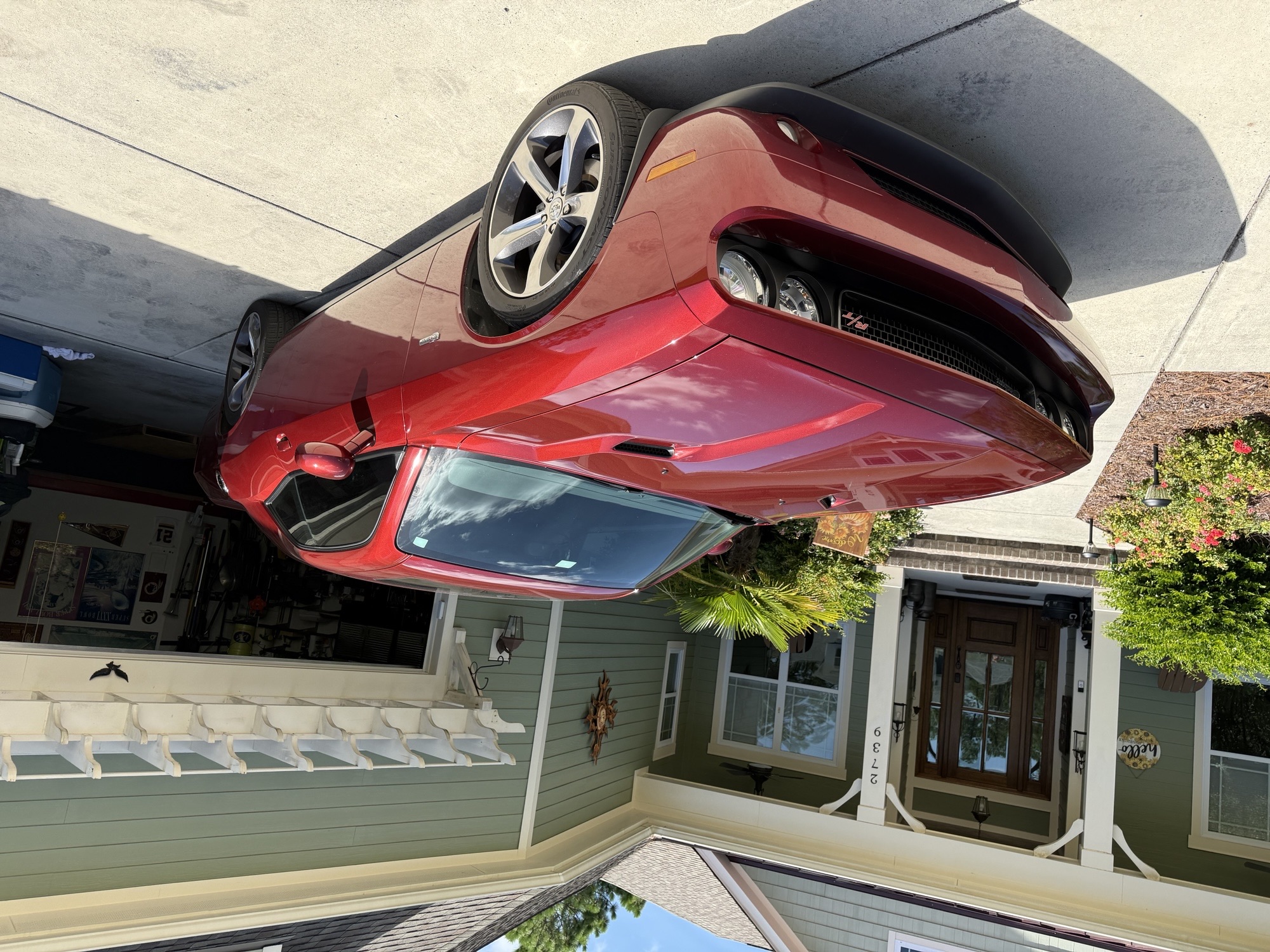 Used 2014 Dodge Challenger R/T RWD image 1