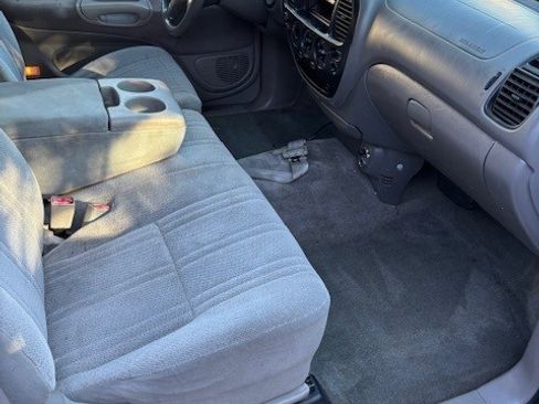 Used 2001 Toyota Tundra SR5 image 4
