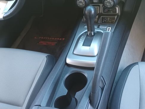 Used 2010 Chevrolet Camaro SS w/ RS Package image 28