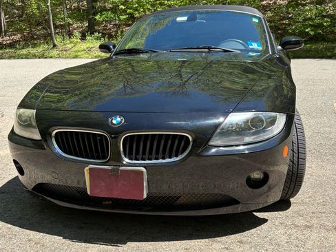 Used 2005 BMW Z4 2.5i RWD image 19