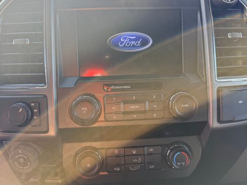 Used 2019 Ford F150 XLT w/ Trailer Tow Package image 11