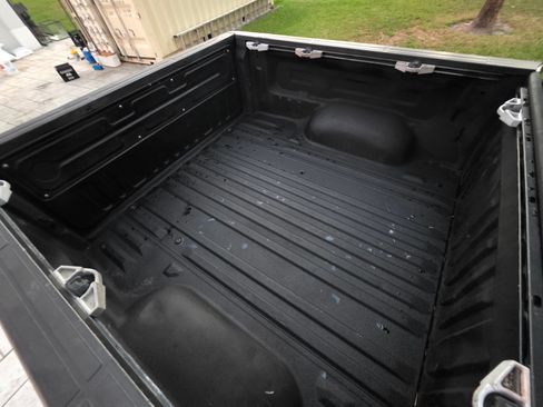 Used 2015 Toyota Tundra Platinum image 17