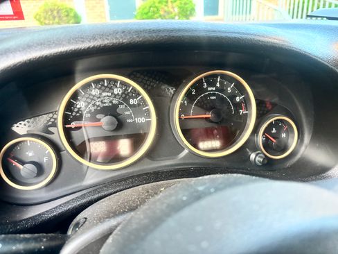 Used 2014 Jeep Wrangler Unlimited Sahara AWD/4WD image 12