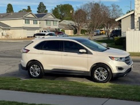 Used 2017 Ford Edge SEL w/ Equipment Group 201A image 6