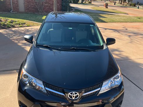 Used 2014 Toyota RAV4 LE image 6