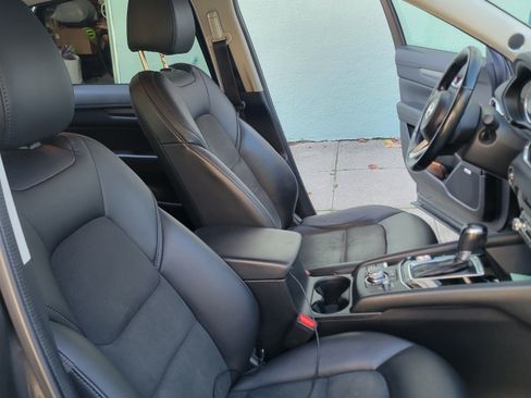 Used 2019 MAZDA CX-5 Touring image 10