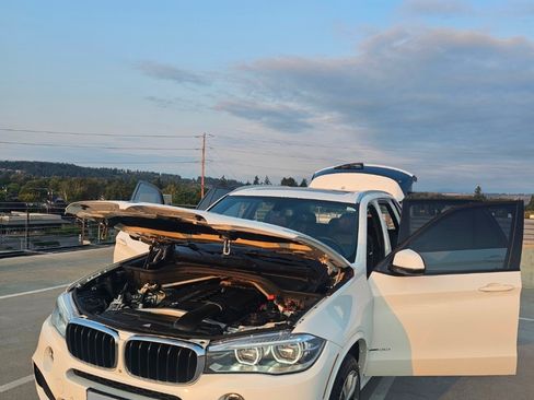 Used 2016 BMW X5 xDrive35i AWD/4WD image 1