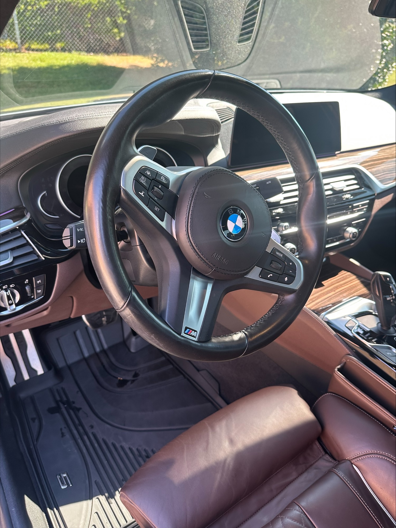 Used 2018 BMW M550i xDrive AWD/4WD image 9