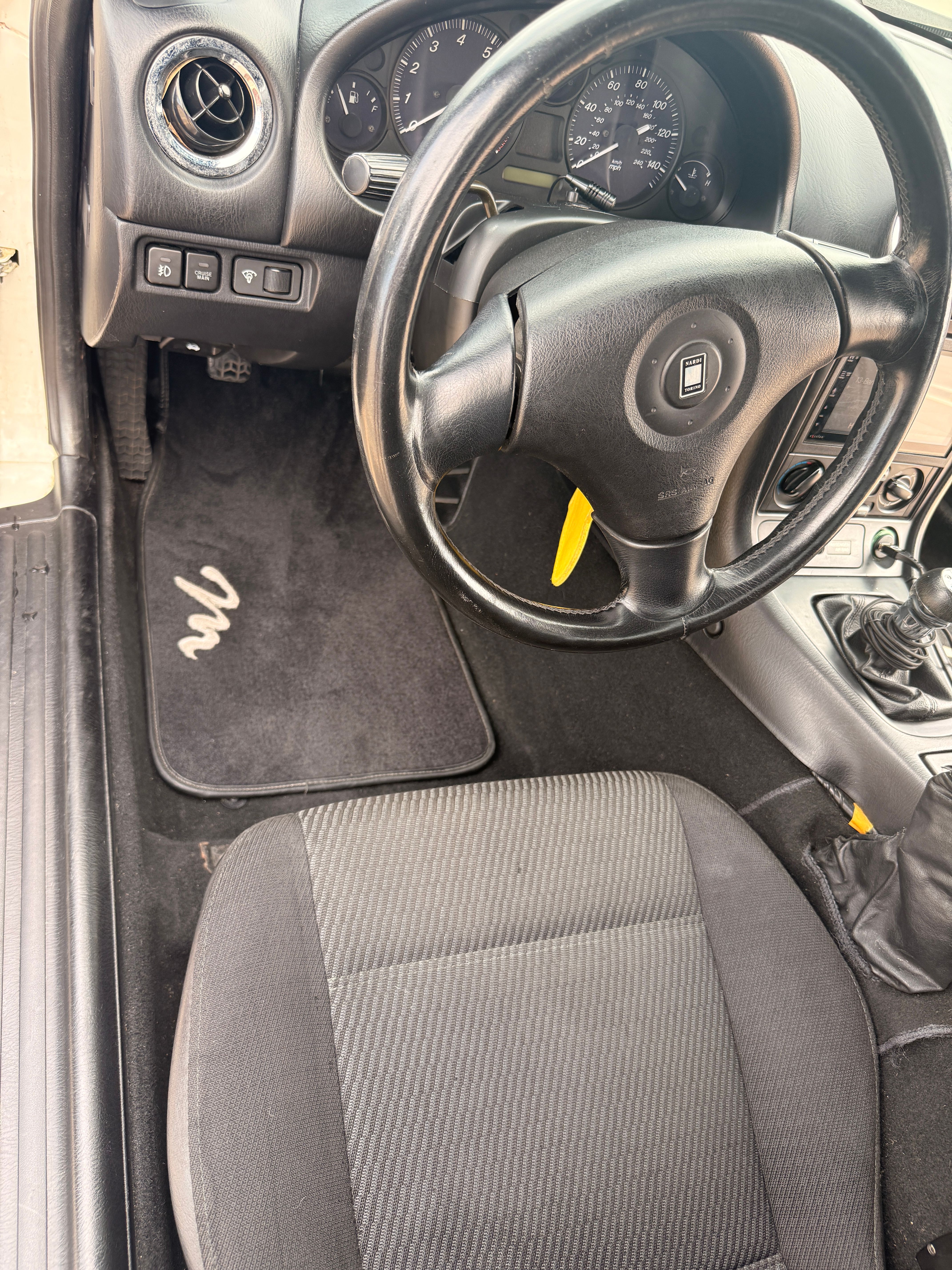 Used 2000 MAZDA MX-5 Miata RWD image 19