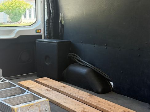 Used 2019 Ford Transit 250 148 Medium Roof RWD image 14