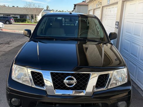 Used 2016 Nissan Frontier SV image 13