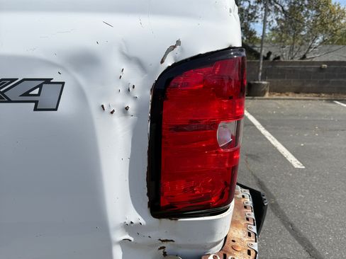 Used 2007 Chevrolet Silverado 2500 W/T w/ LS Package image 15