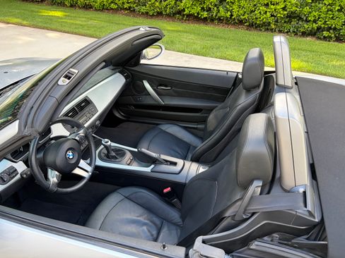 Used 2006 BMW Z4 3.0si RWD image 20