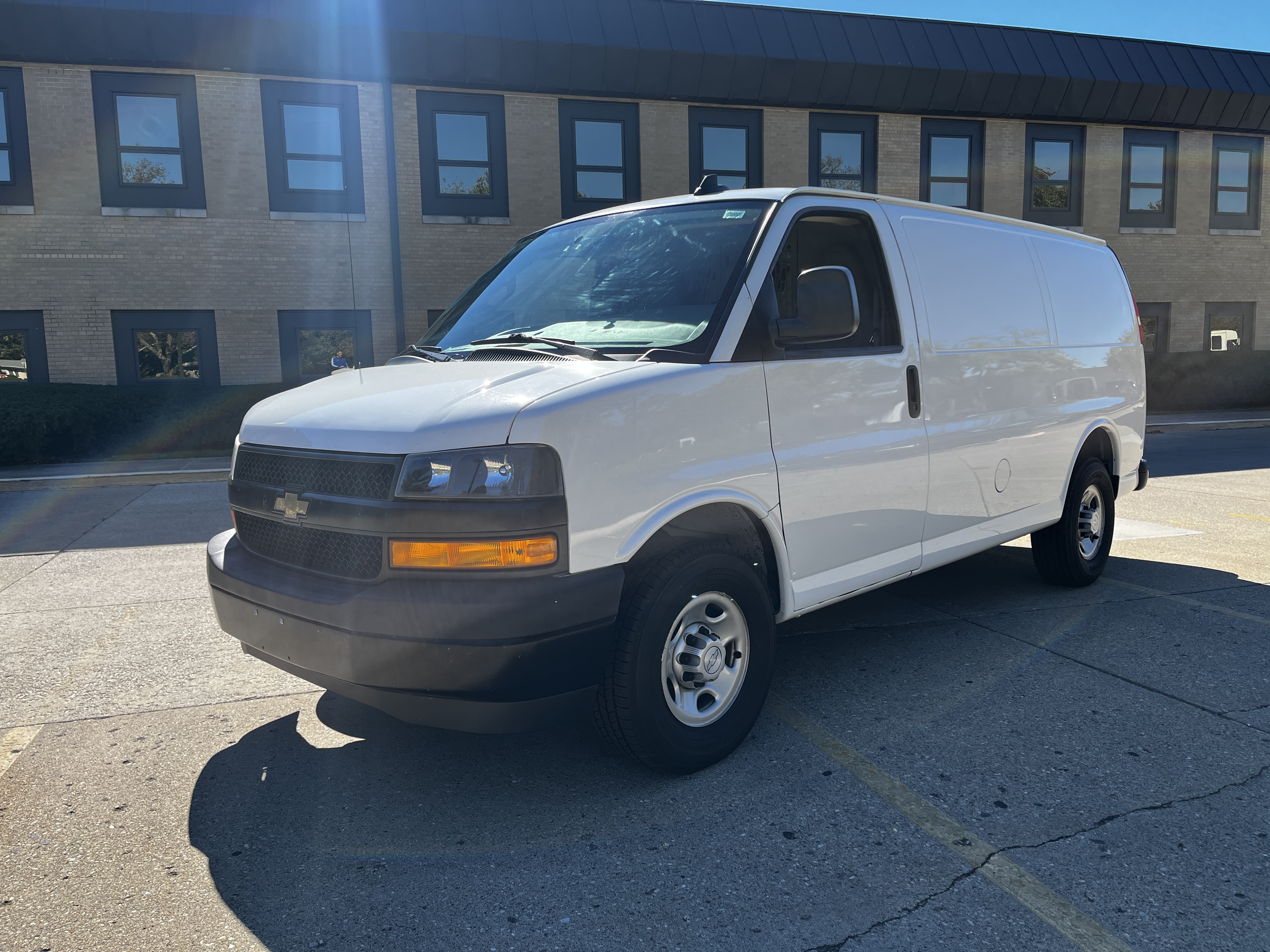 Used 2019 Chevrolet Express 2500 w/ Driver Convenience Package RWD image 9