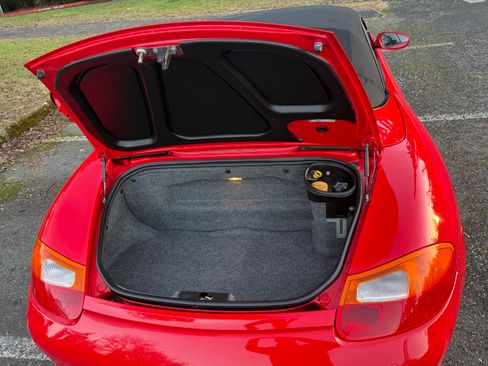 Used 2000 Porsche Boxster image 12