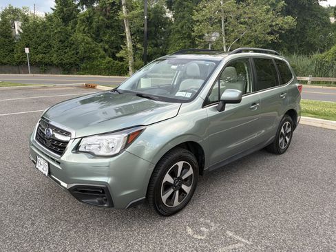 Used 2018 Subaru Forester 2.5i Premium w/ All-Weather Package AWD/4WD image 1