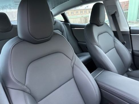 Used 2025 Tesla Model 3 Long Range image 4