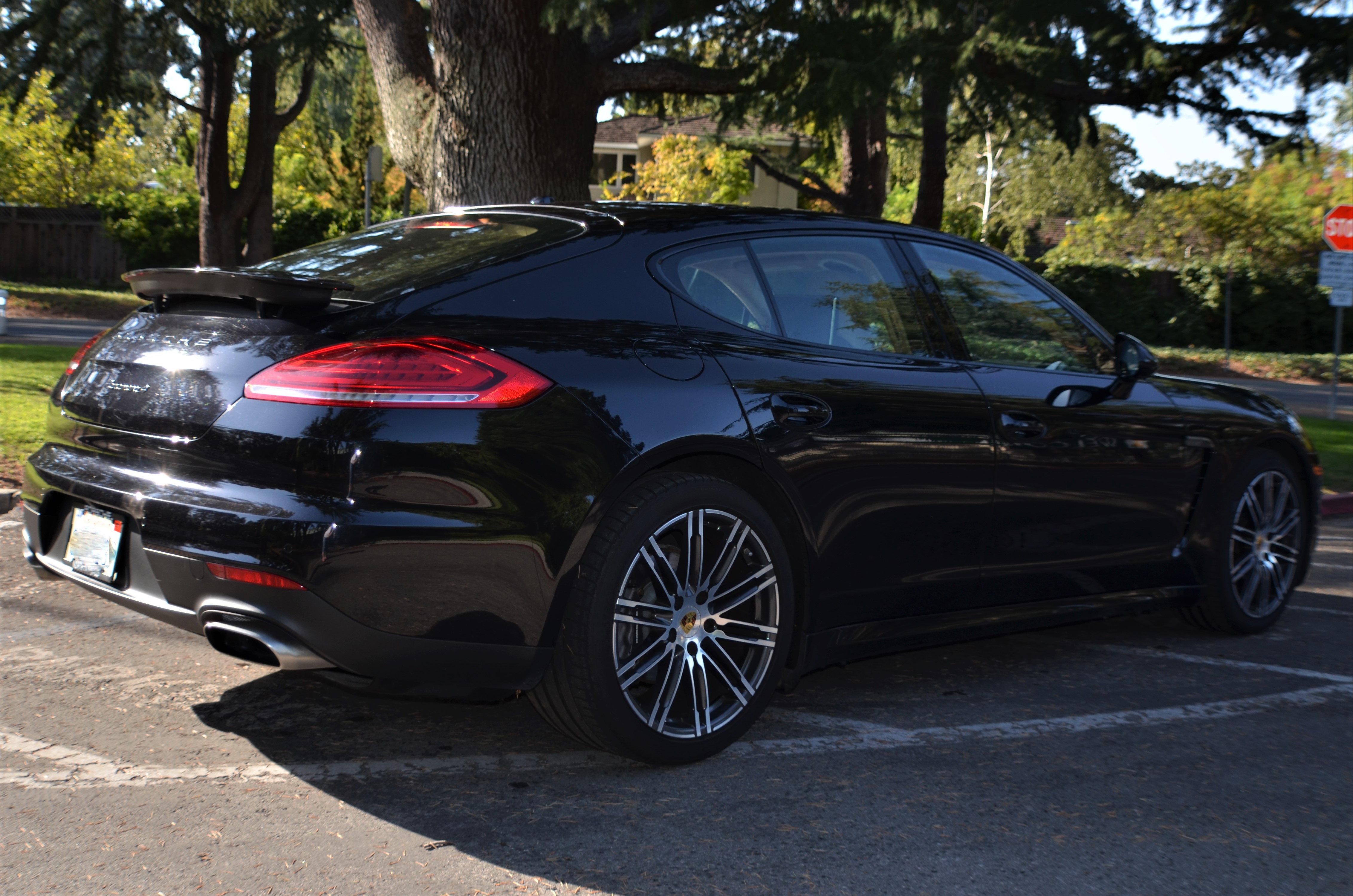 Used 2016 Porsche Panamera 4 Edition AWD/4WD image 23