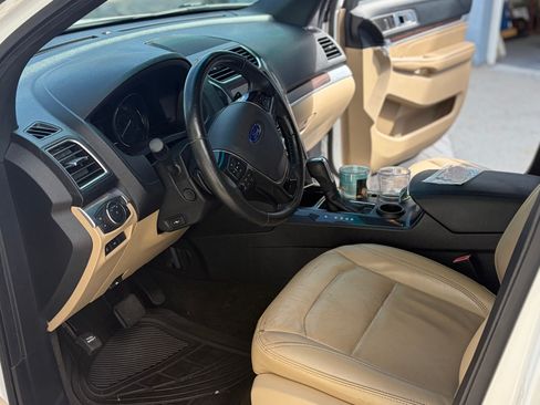 Used 2016 Ford Explorer Limited FWD image 15