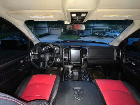 Used 2013 RAM 1500 Sport w/ Remote Start & Security Group image 10