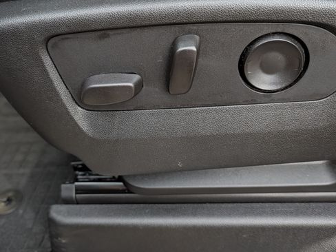 Used 2021 Chevrolet Suburban RST w/ Luxury Package image 29