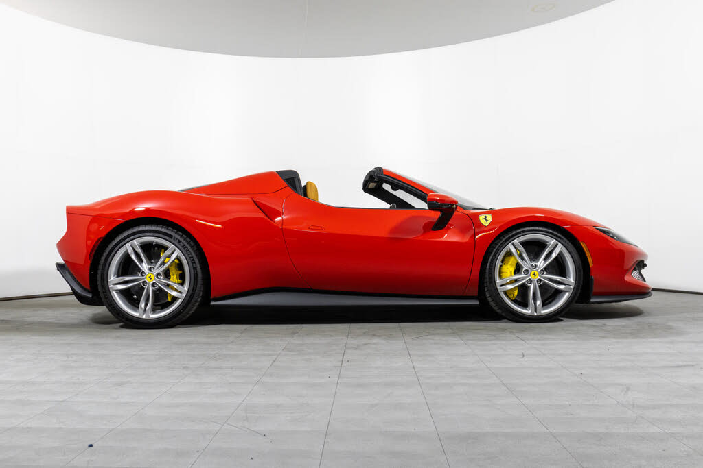 Used 2024 Ferrari 296 GTS RWD image 30