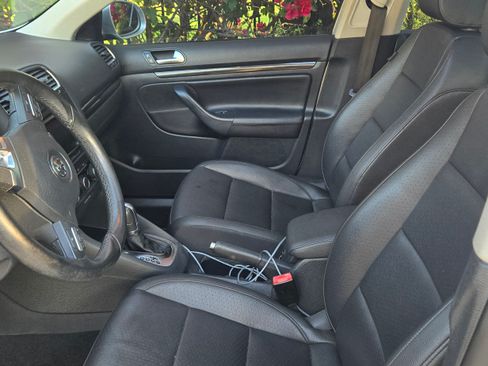 Used 2013 Volkswagen Jetta TDI image 10