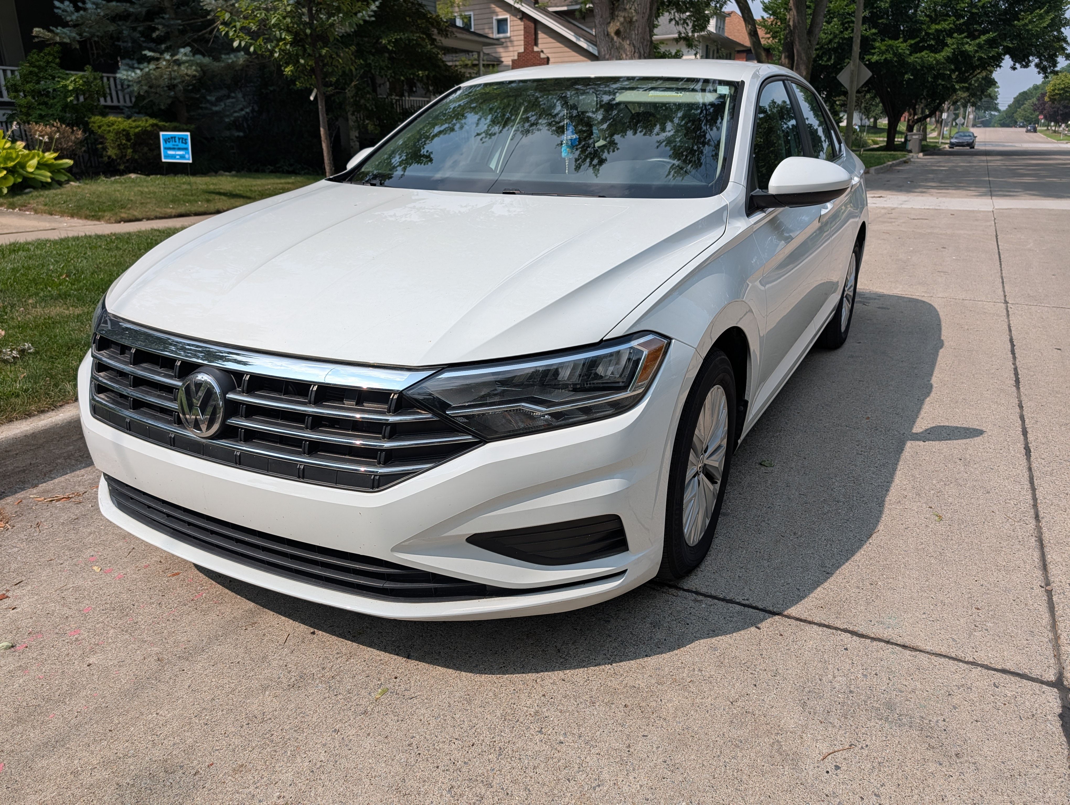 Used 2020 Volkswagen Jetta S w/ Driver Assistance Package FWD image 1