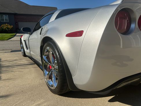 Used 2012 Chevrolet Corvette Grand Sport w/ 2LT Preferred Equipment Group image 21