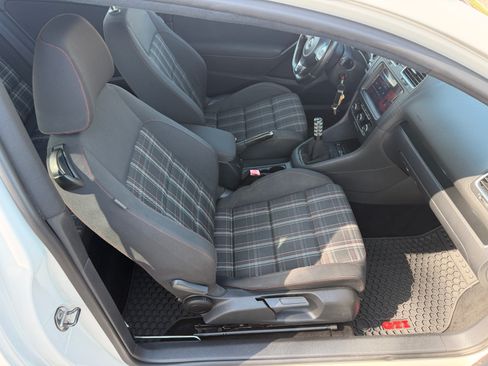 Used 2013 Volkswagen Golf 2-Door image 17