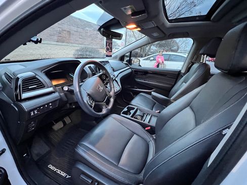 Used 2024 Honda Odyssey Touring image 6