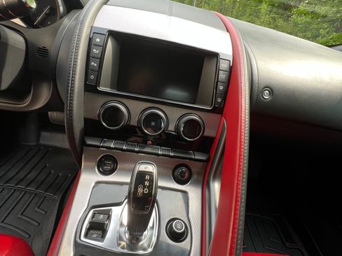 Used 2017 Jaguar F-TYPE Convertible RWD image 12
