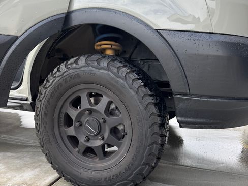 Used 2019 Ford Transit 150 XLT image 5