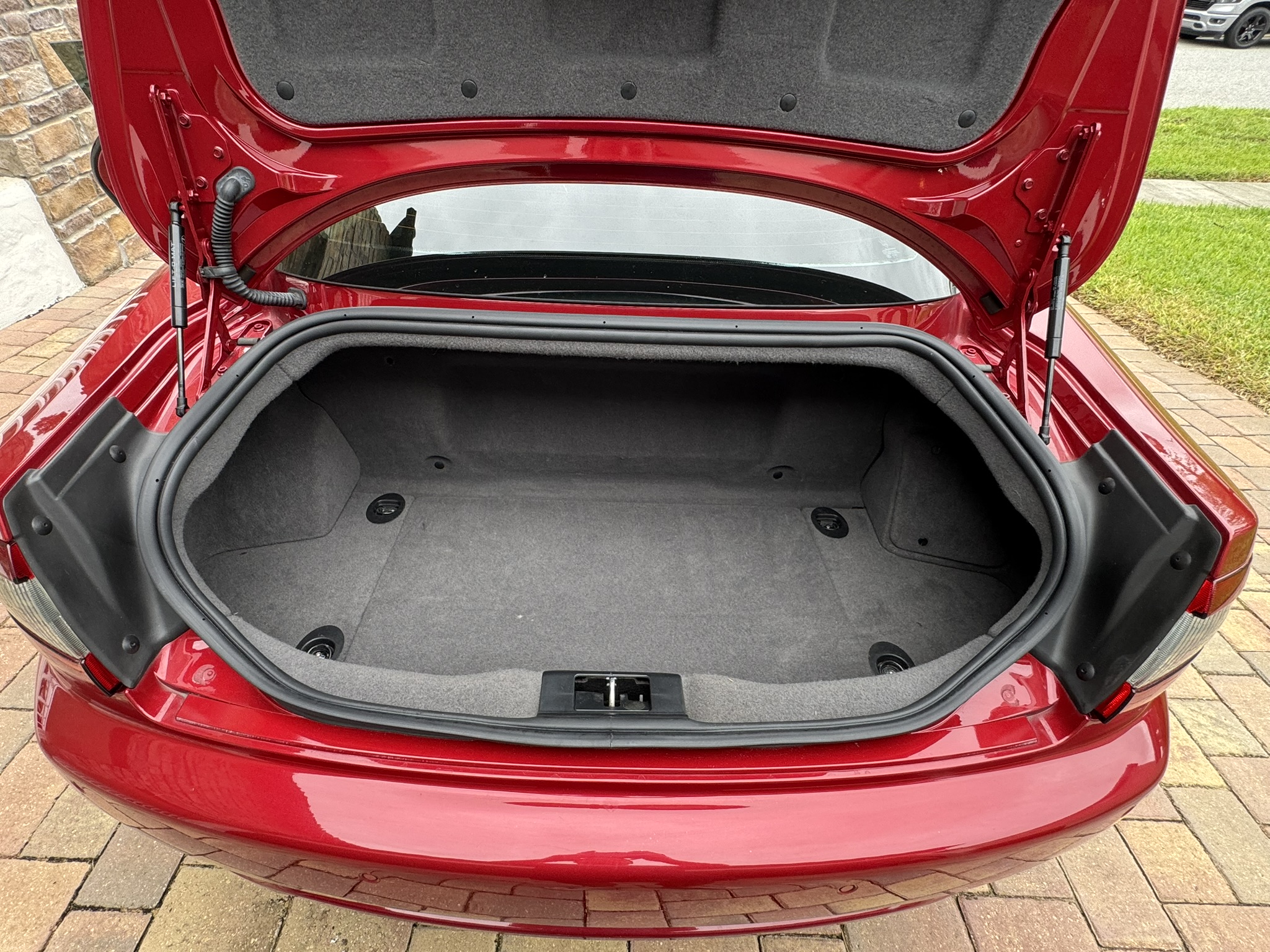 Used 2013 Maserati GranTurismo Sport RWD image 19