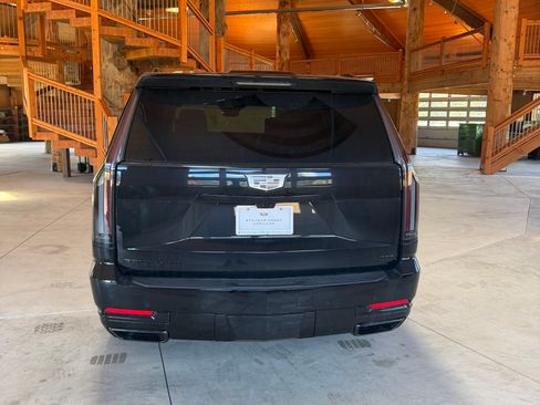 Used 2026 Cadillac Escalade ESV Platinum Sport AWD/4WD image 15