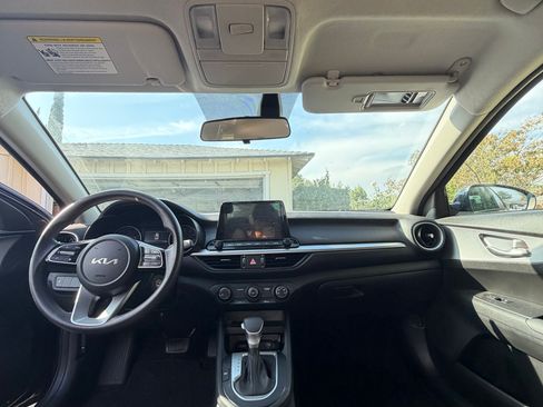 Used 2024 Kia Forte LXS image 8