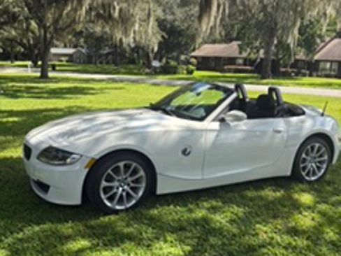 Used 2006 BMW Z4 3.0i RWD image 5