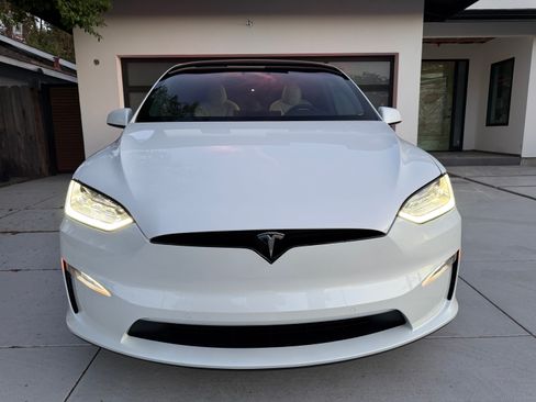 Used 2023 Tesla Model X image 16