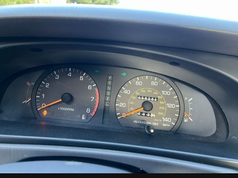 Used 1993 Toyota Camry XLE image 10